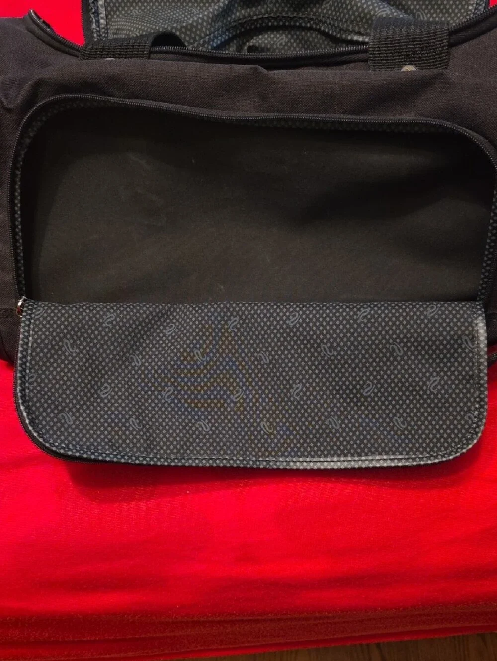 Vintage Ricardo Beverly Hills softside carry-on duffel/travel bag